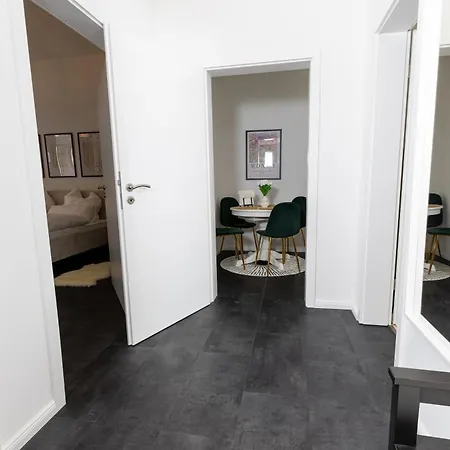 Modernes 2-zimmer Apartment: Zentrumsnah *