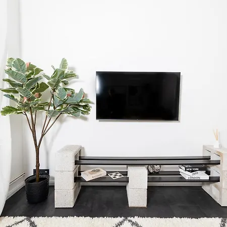 Modernes 2-zimmer Apartment: Zentrumsnah *