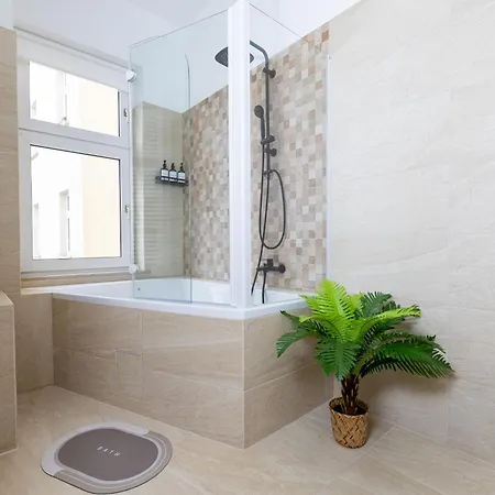 Apartmán Modernes 2-zimmer Apartment: Zentrumsnah