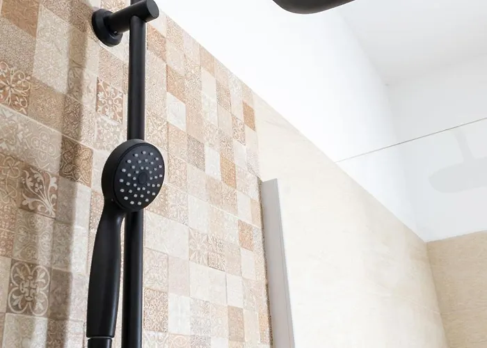 Modernes 2-zimmer Apartment: Zentrumsnah شقة *